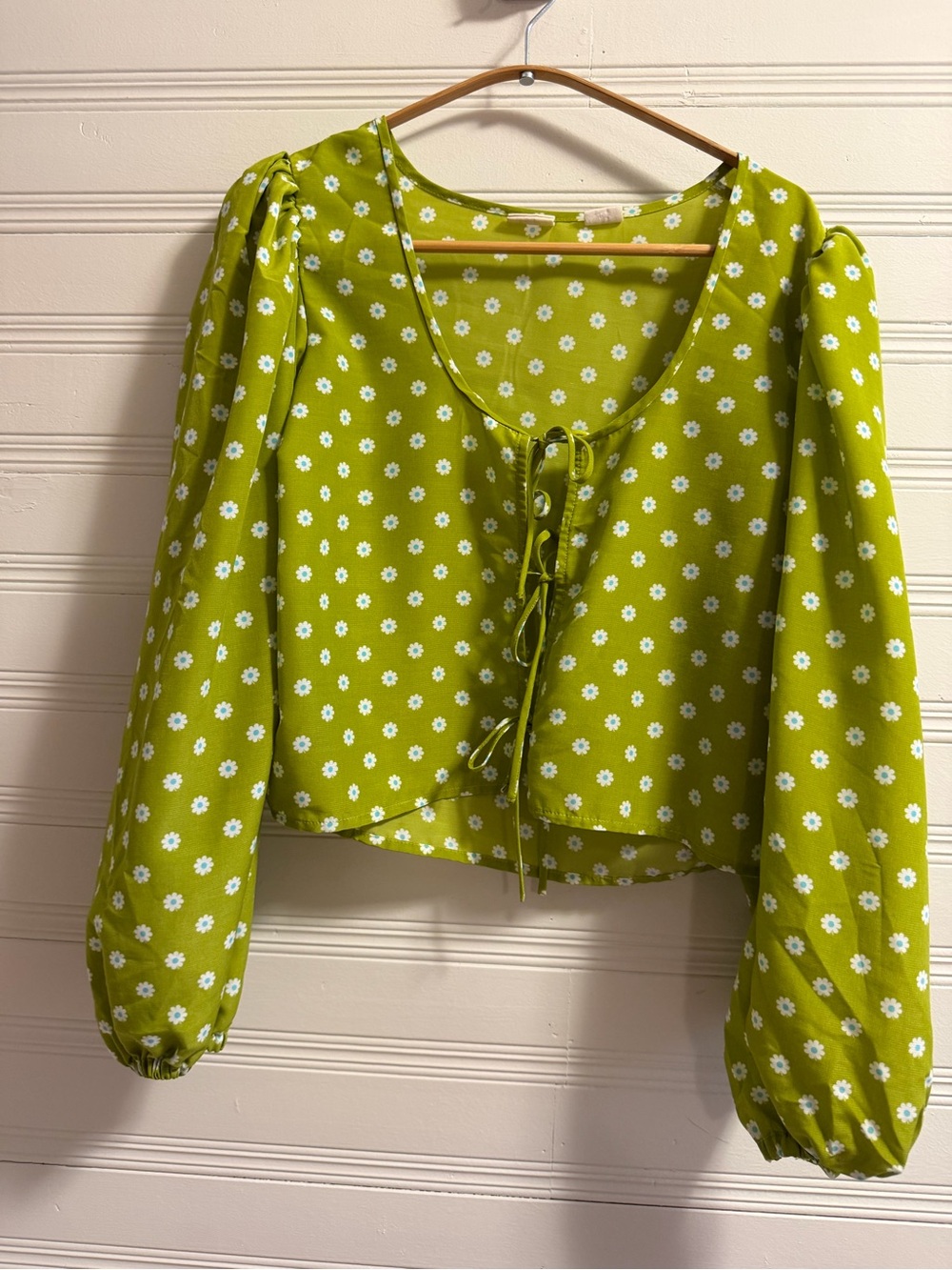 Levi’s Green Daisy Floral Tie Front Puff Sleeve Blouse Women’s L